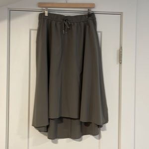 NWOT green lululemon skirt